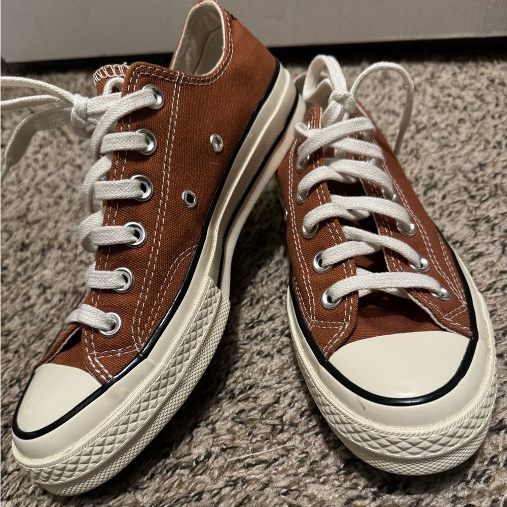 Converse shoe
